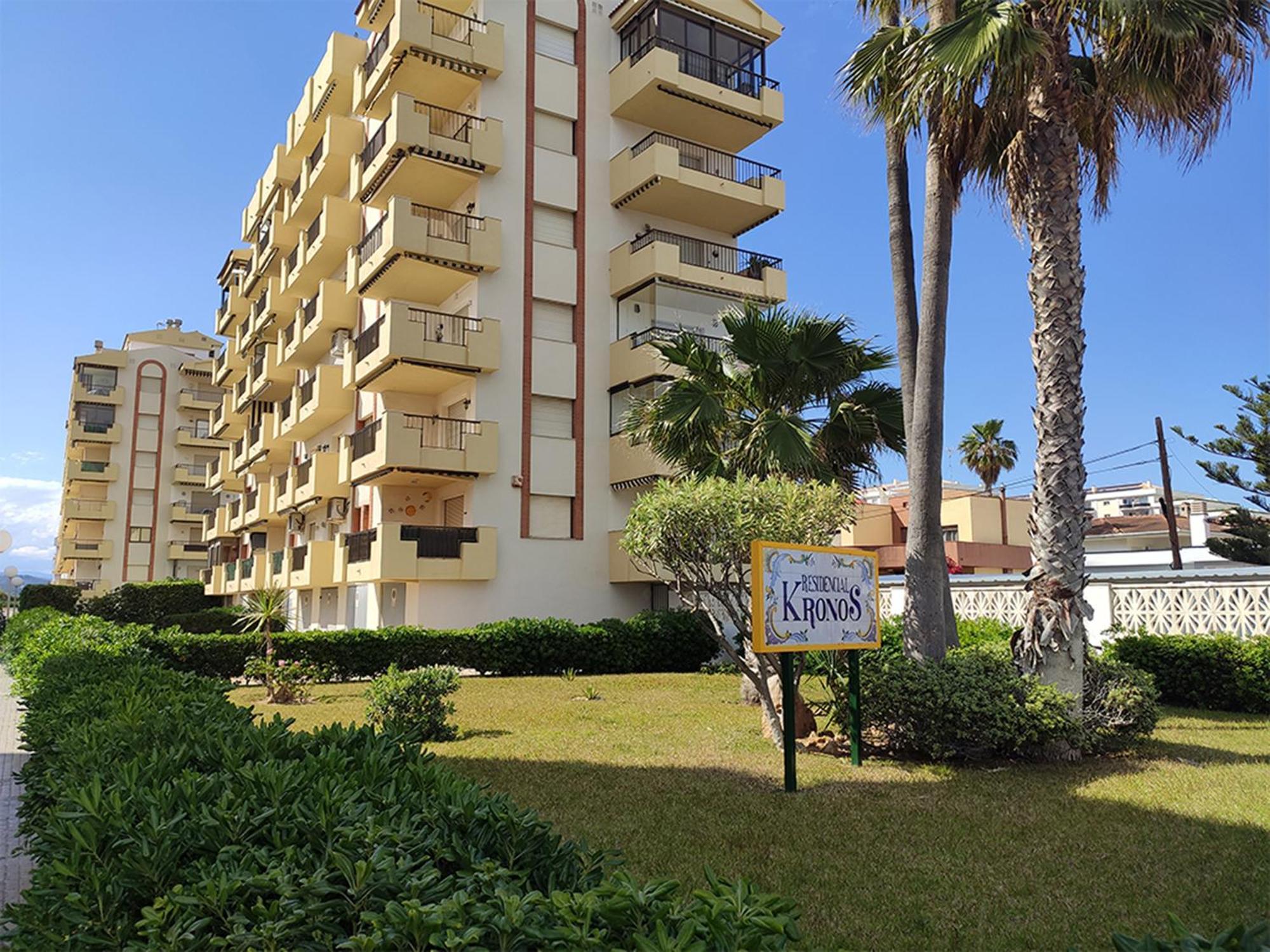 Apartamentos Kronos 3000 Peniscola Bagian luar foto